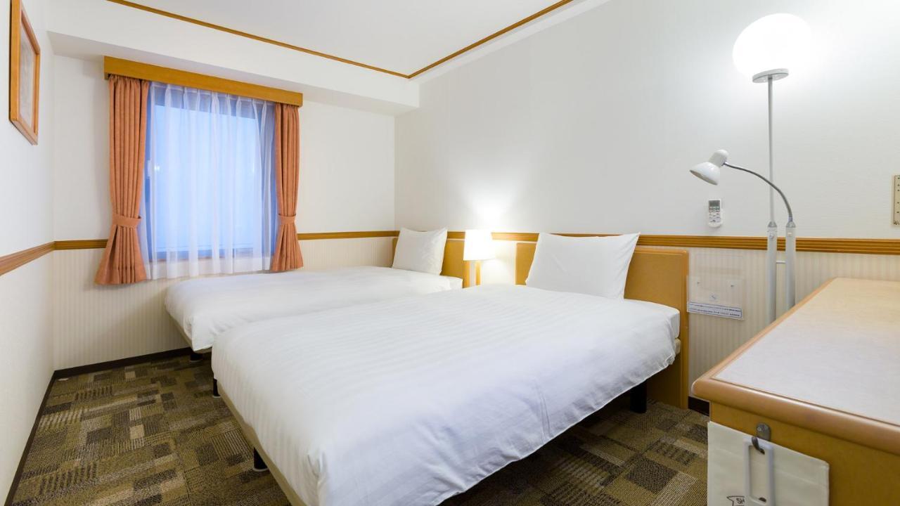 Toyoko Inn Hakata Nishi-Nakasu Фукуока Экстерьер фото