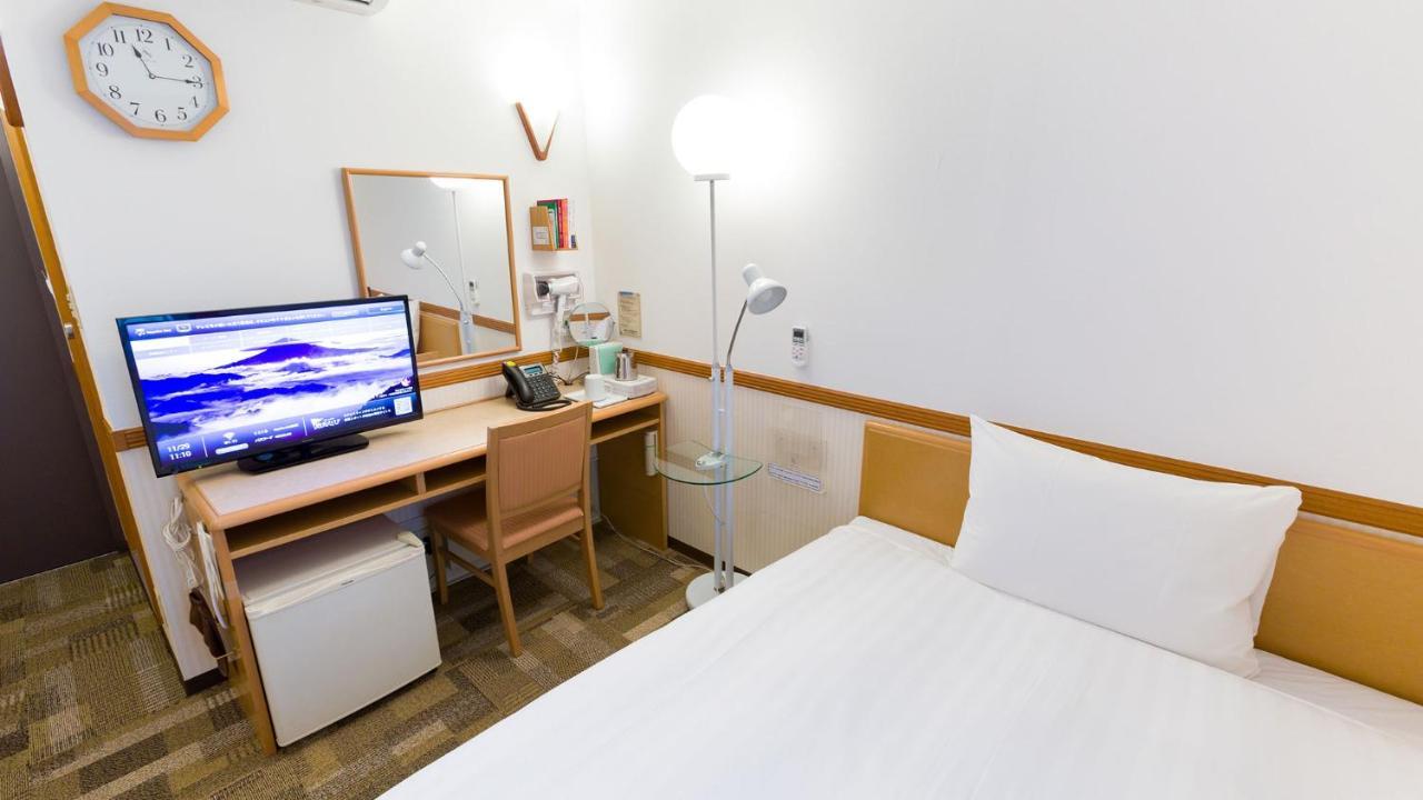 Toyoko Inn Hakata Nishi-Nakasu Фукуока Экстерьер фото