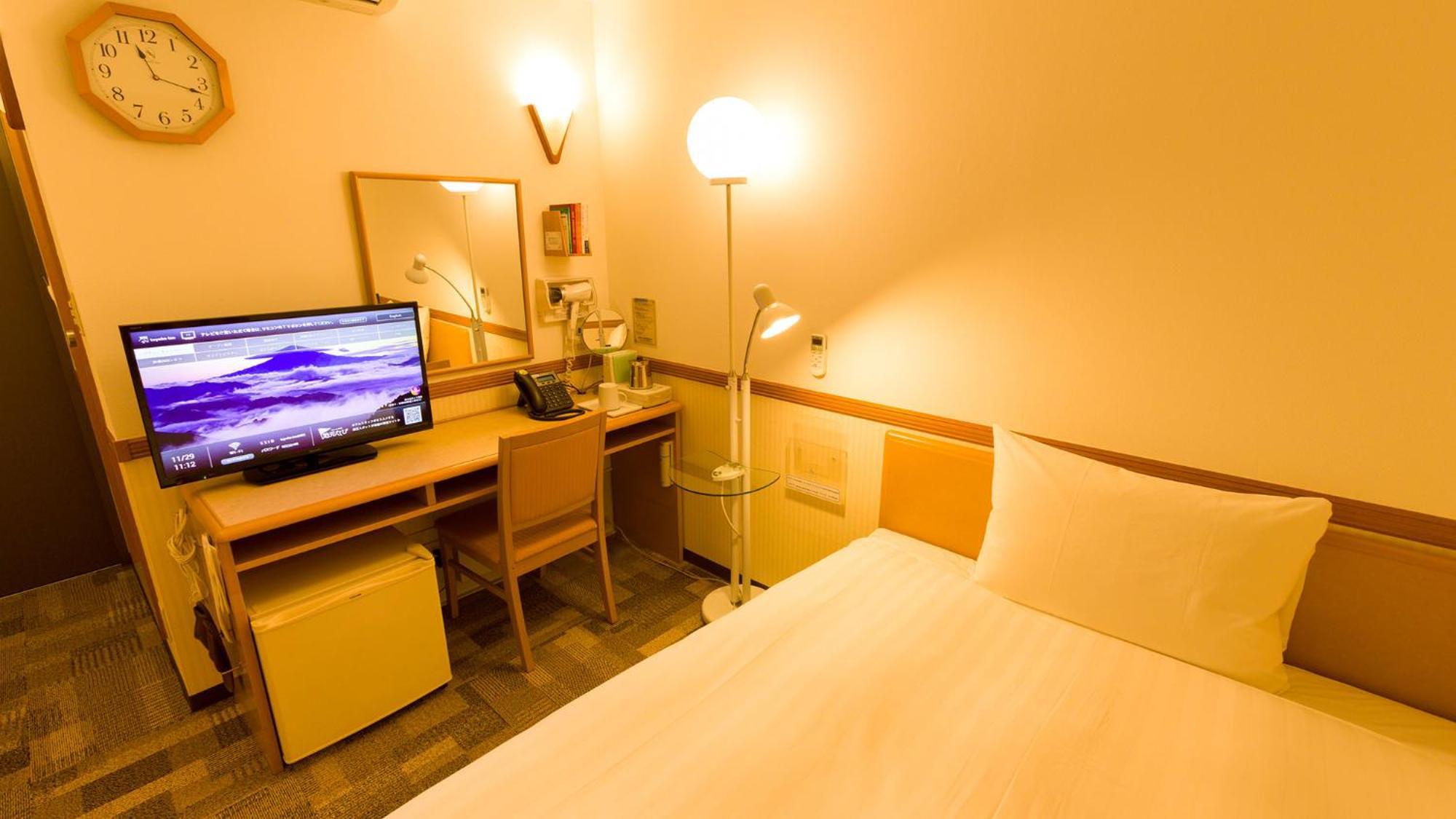 Toyoko Inn Hakata Nishi-Nakasu Фукуока Номер фото